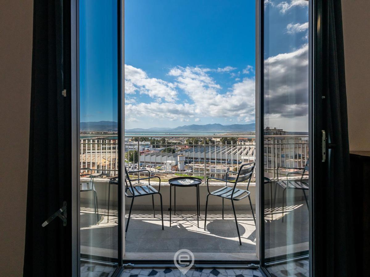 Harbor View Apartment Cagliari Ngoại thất bức ảnh